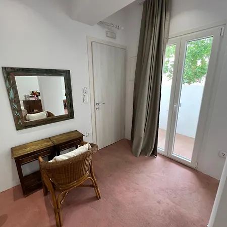 Naxos Art 1 Appartement *